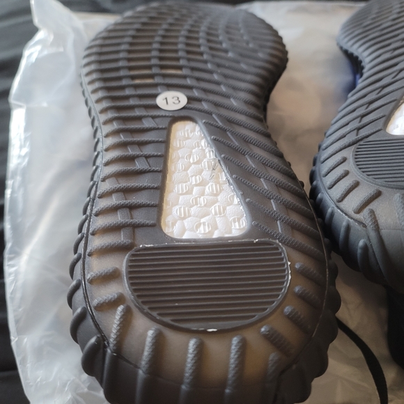 MEN'S NY. YANKEES BLACK SNEAKERS SIZE 13 BRAND SPANKIN NEW!!!!!!!!!!!!!!!!!!!!! - Picture 11 of 16